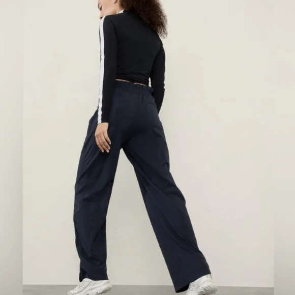 Athleta Trekkie Parachute Pants, Navy, 10 - Picture 3 of 16